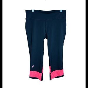 Under Armour Women's
Capri Athletic Pants - Size
Large